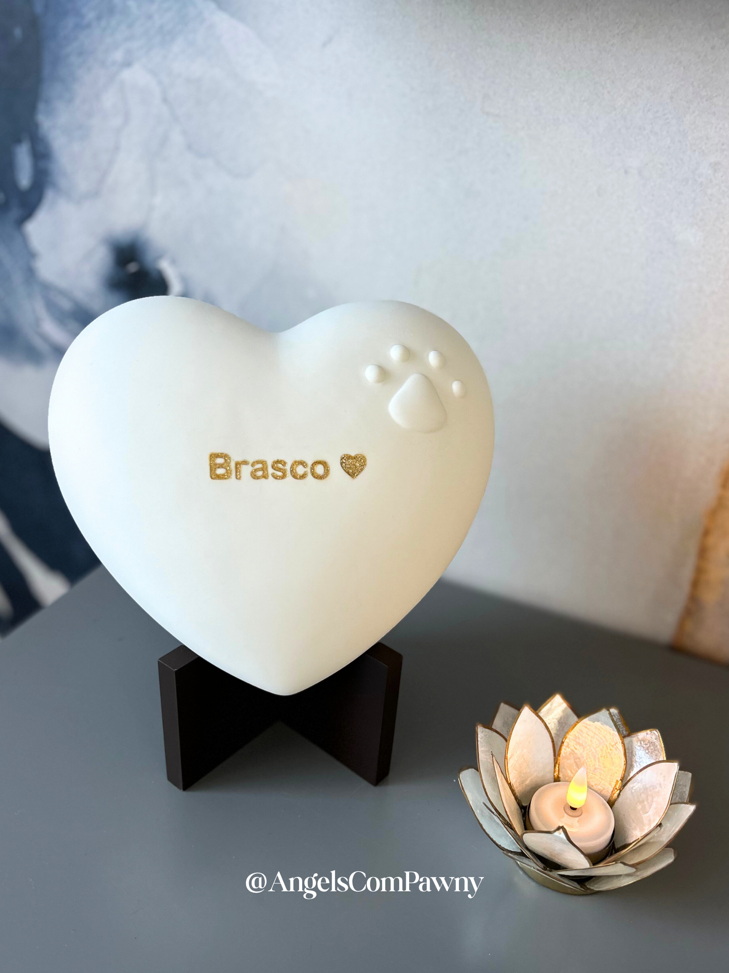 Urne animale modèle "Patte d'amour Blanc Mat"