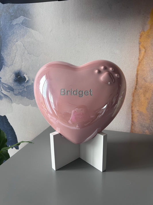 Urne animale modèle "Patte d'amour rose nacré"